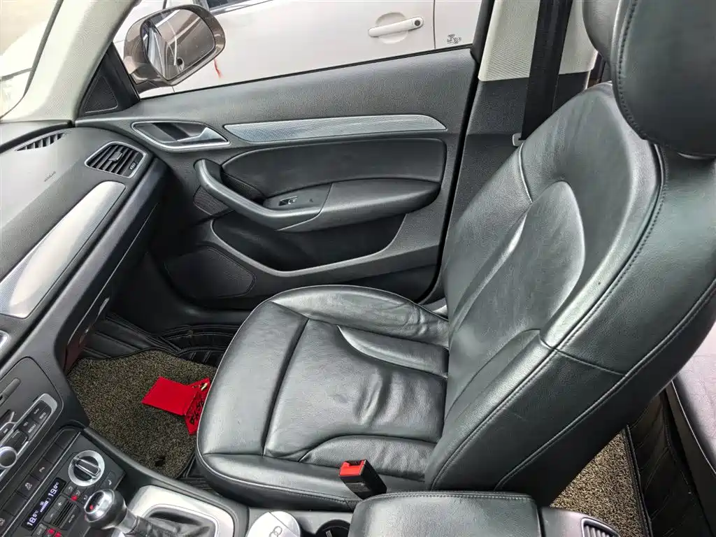 Audi Q3 2015 35 TFSI Millionth Anniversary Comfort фото 10