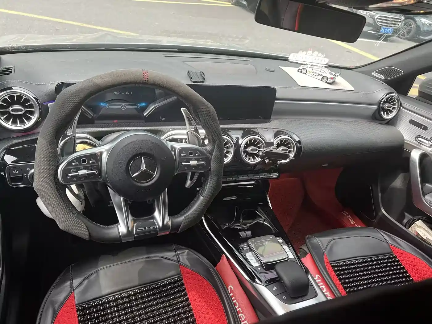 Mercedes-Benz A-Class AMG 2020 AMG A 35 L 4MATIC фото 6