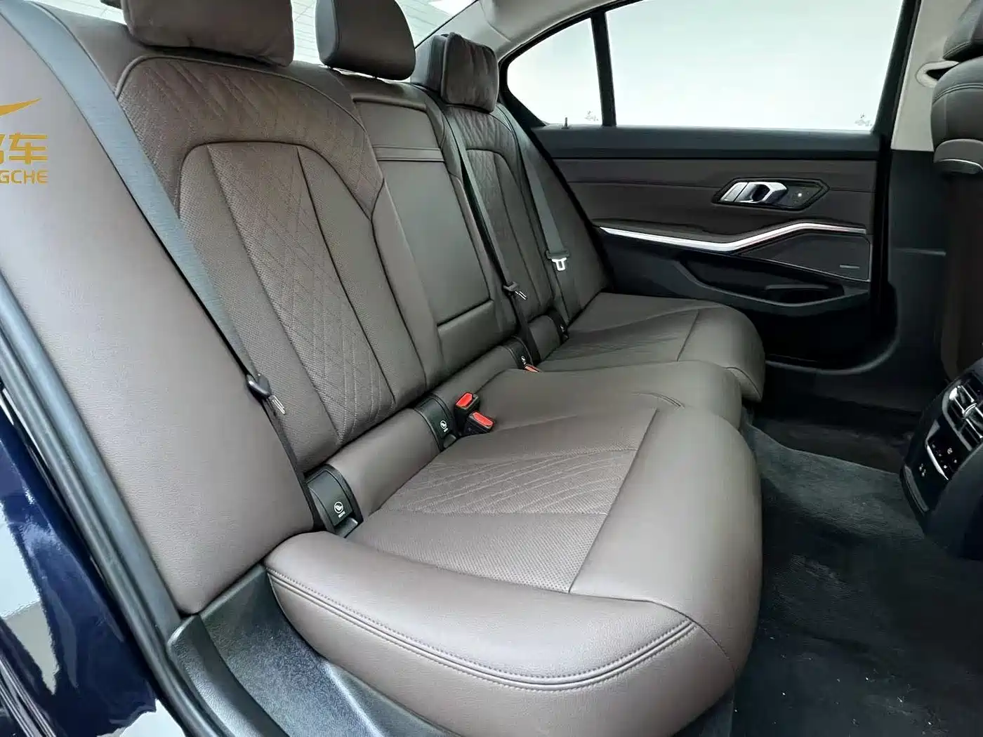 BMW 3 Series 2024 325Li M Sport Package фото 8