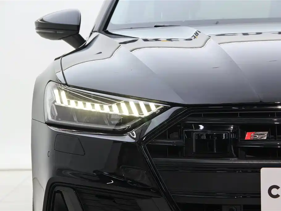 Audi A7L 2024 45 TFSI quattro Premium Luxury фото 10