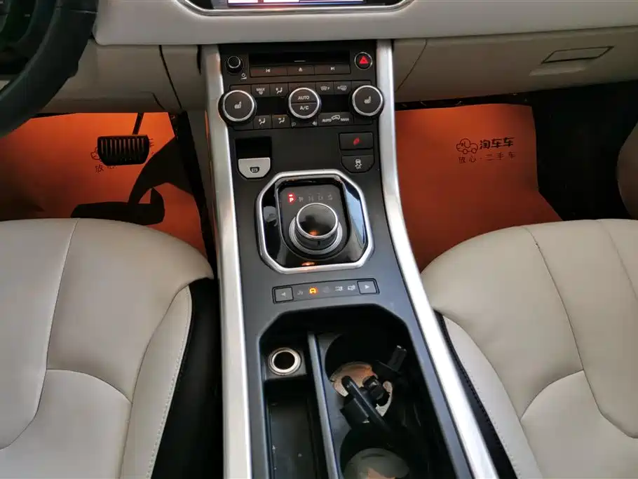 Land Rover Range Rover Evoque (Import) 2012 2.0T 5-door Premium Edition фото 16