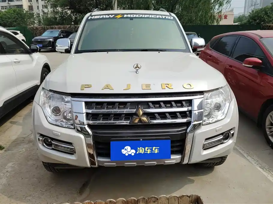 Mitsubishi Pajero 2006 Model 3.8L AT GLS фото 2