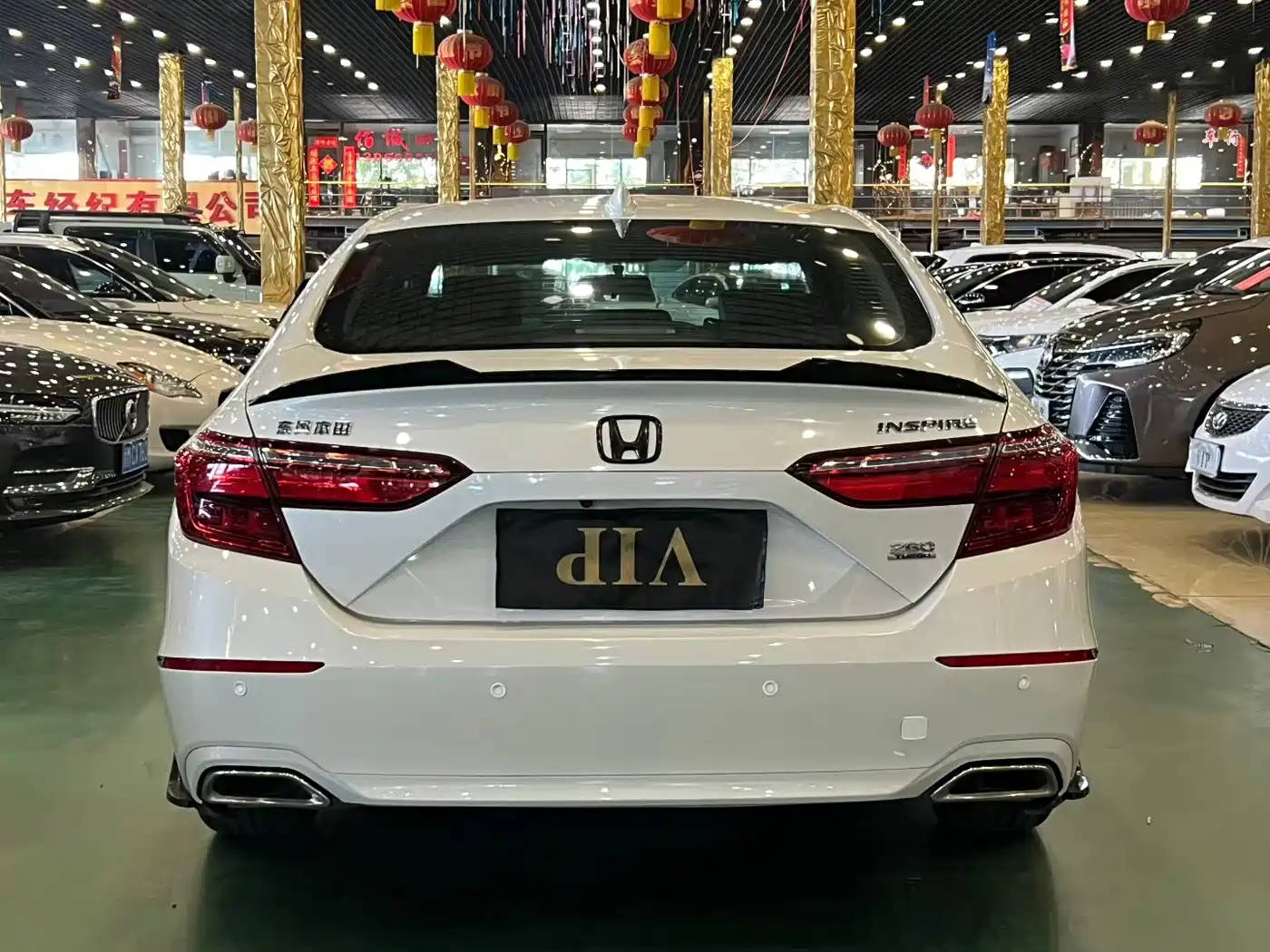 Фото 8 - Honda Inspire