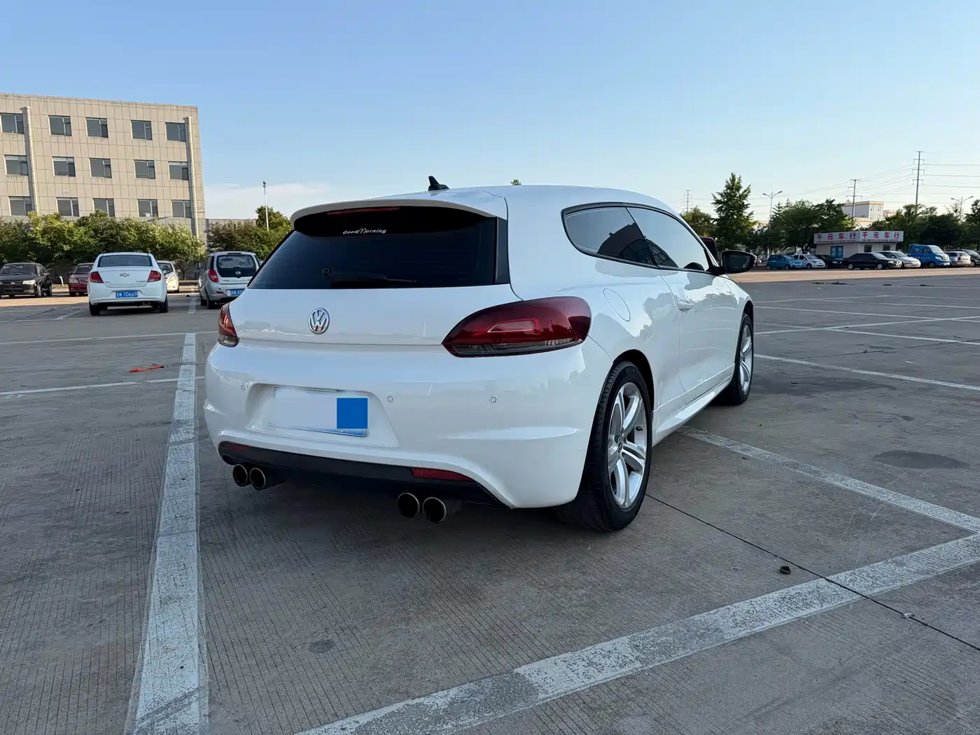 Photo 4 - Volkswagen Scirocco