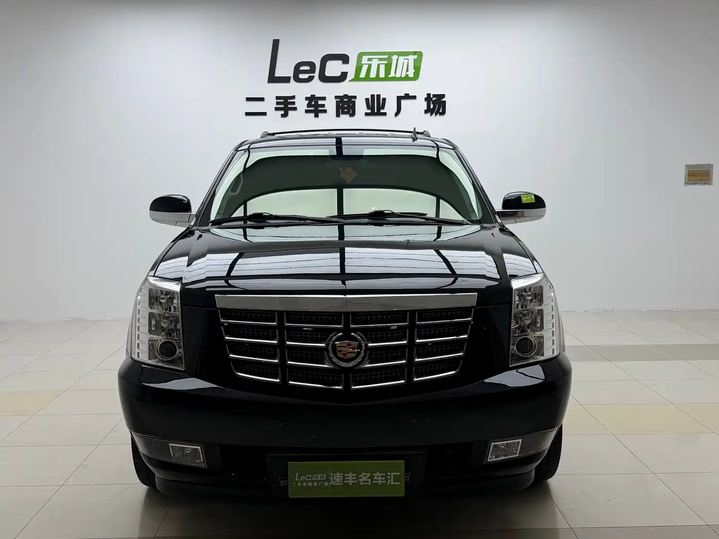 Фото 2 - Cadillac Escalade