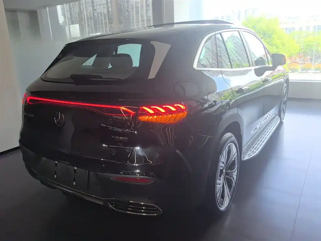 Mercedes-Benz EQE SUV 2024 500 4MATIC Pioneer Edition фото 7