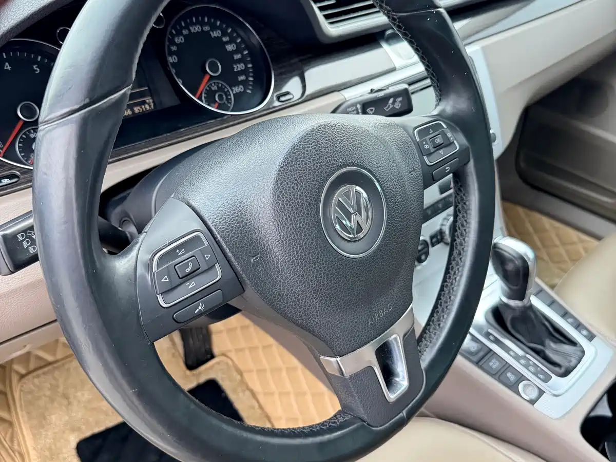 Volkswagen Magotan 2012 Facelift 2.0TSI Supreme фото 12