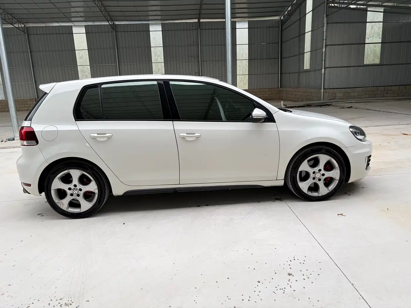 Volkswagen Golf GTI 2011 2012 2.0TSI GTI