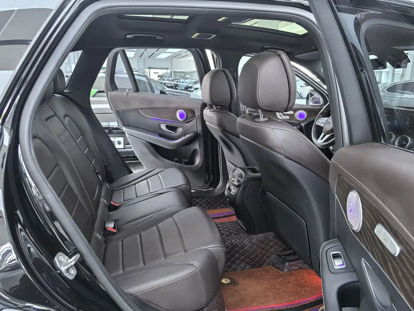 Фото 11 - Mercedes-Benz GLC