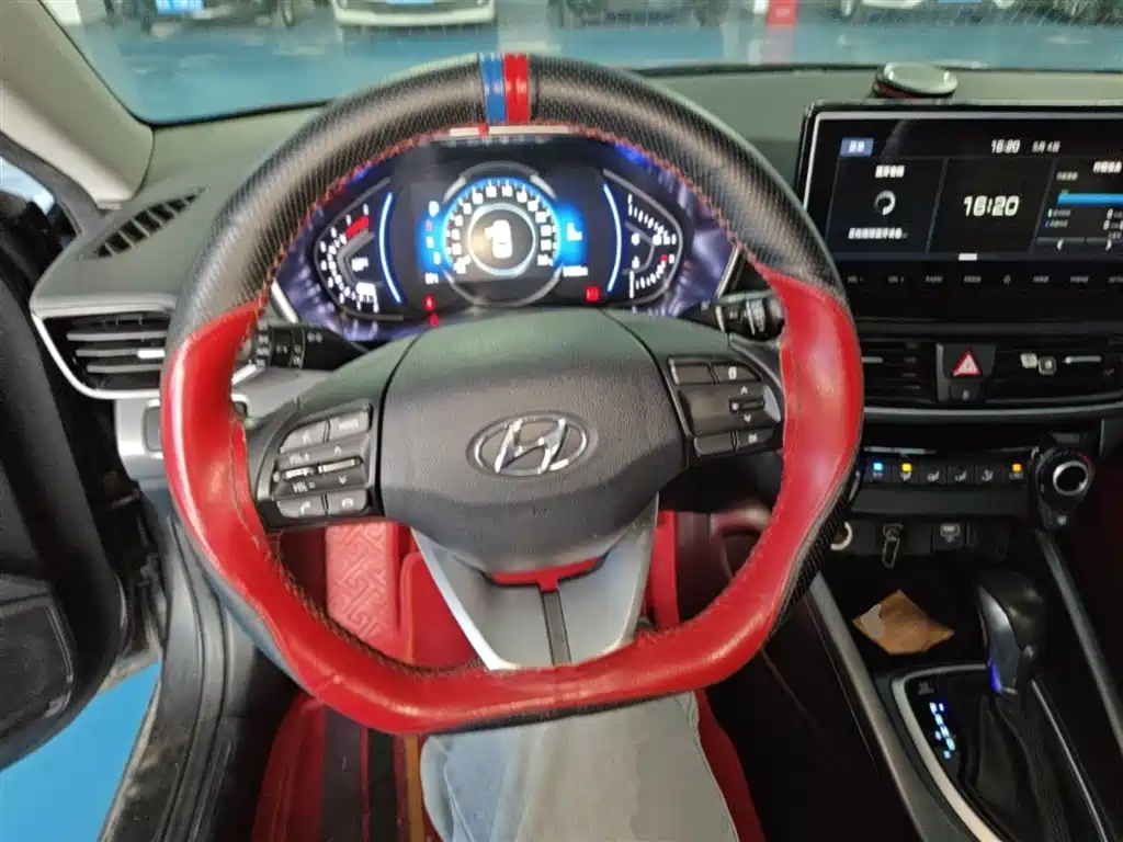Hyundai Fista 2019 280TGDi Sport Edition China VI фото 11