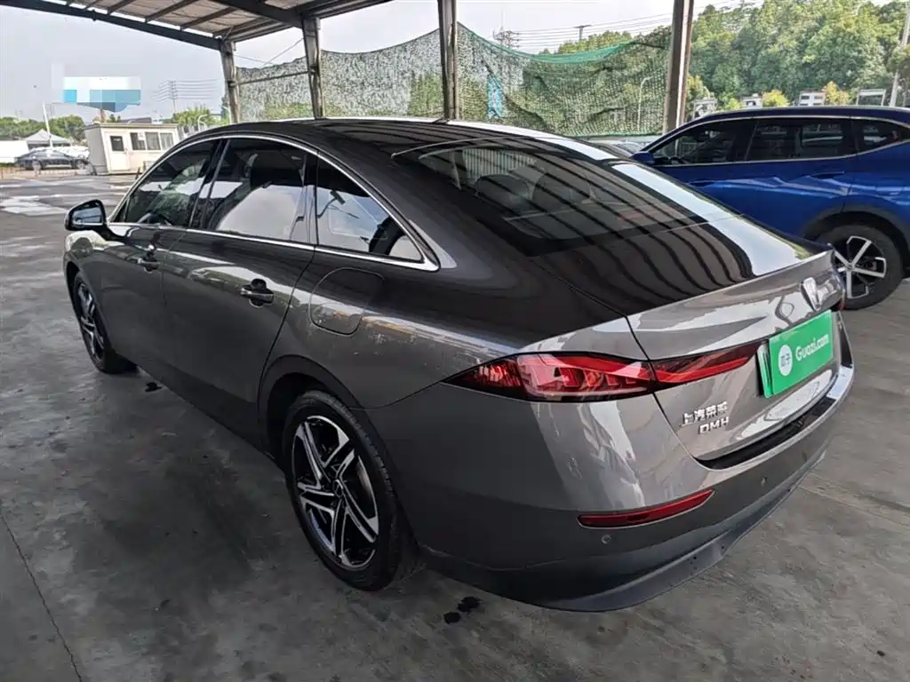 Roewe D7 2025 2023 DMH 125km Beyond Edition