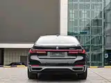 Фото 8 - BMW 7 Series