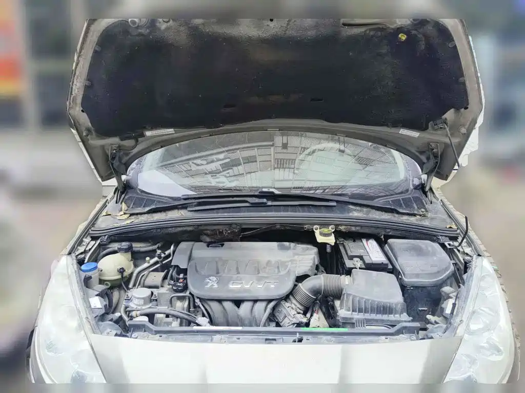Фото 3 - Peugeot 408