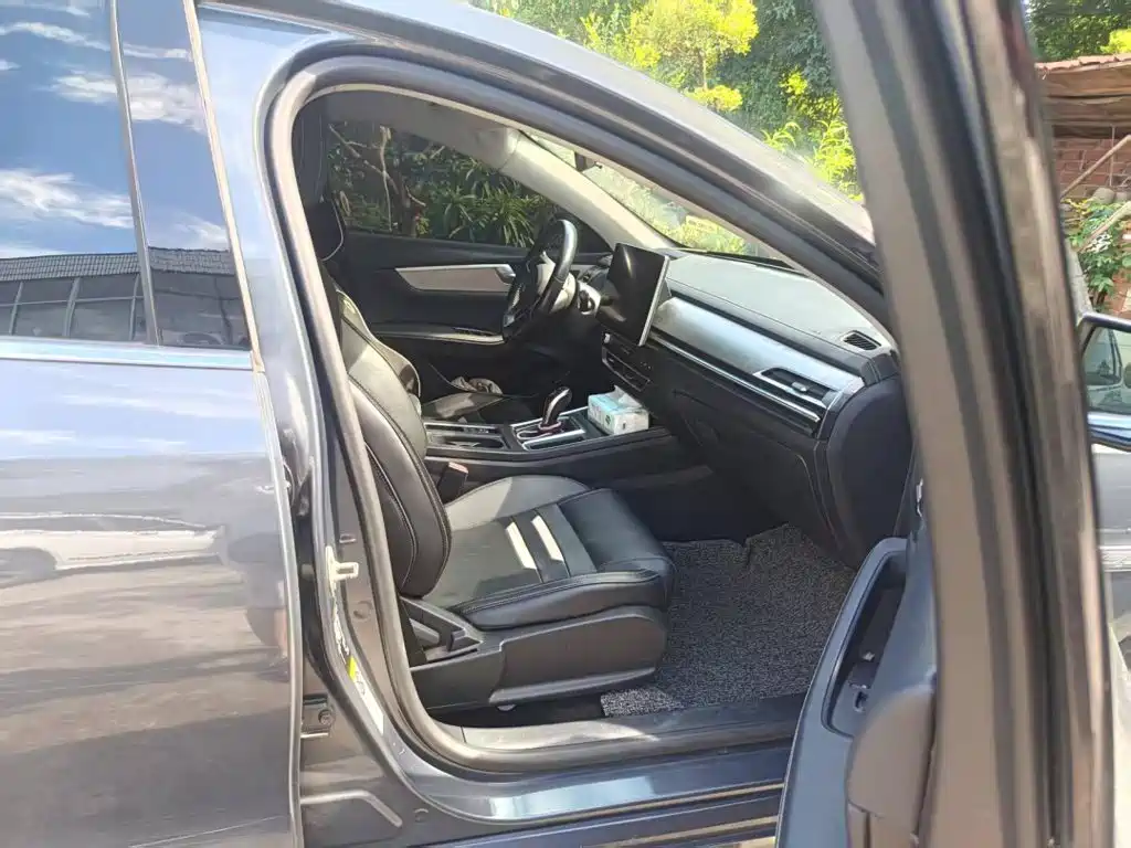 BYD Qin Pro 2019 2018 1.5TI Automatic Smart Connected Dynamic Edition