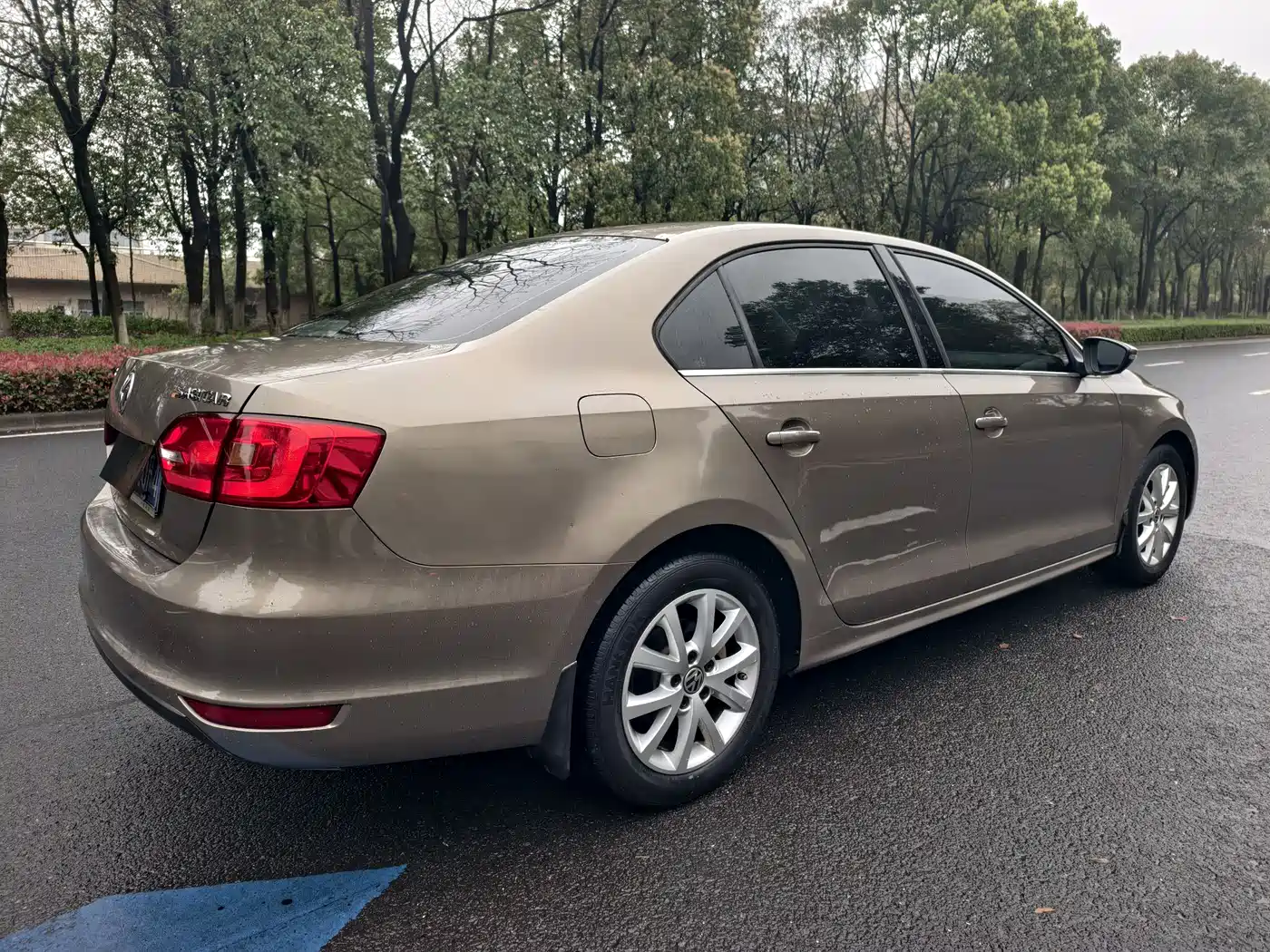 Volkswagen Sagitar 2012 Model 1.6L Manual Fashion фото 4