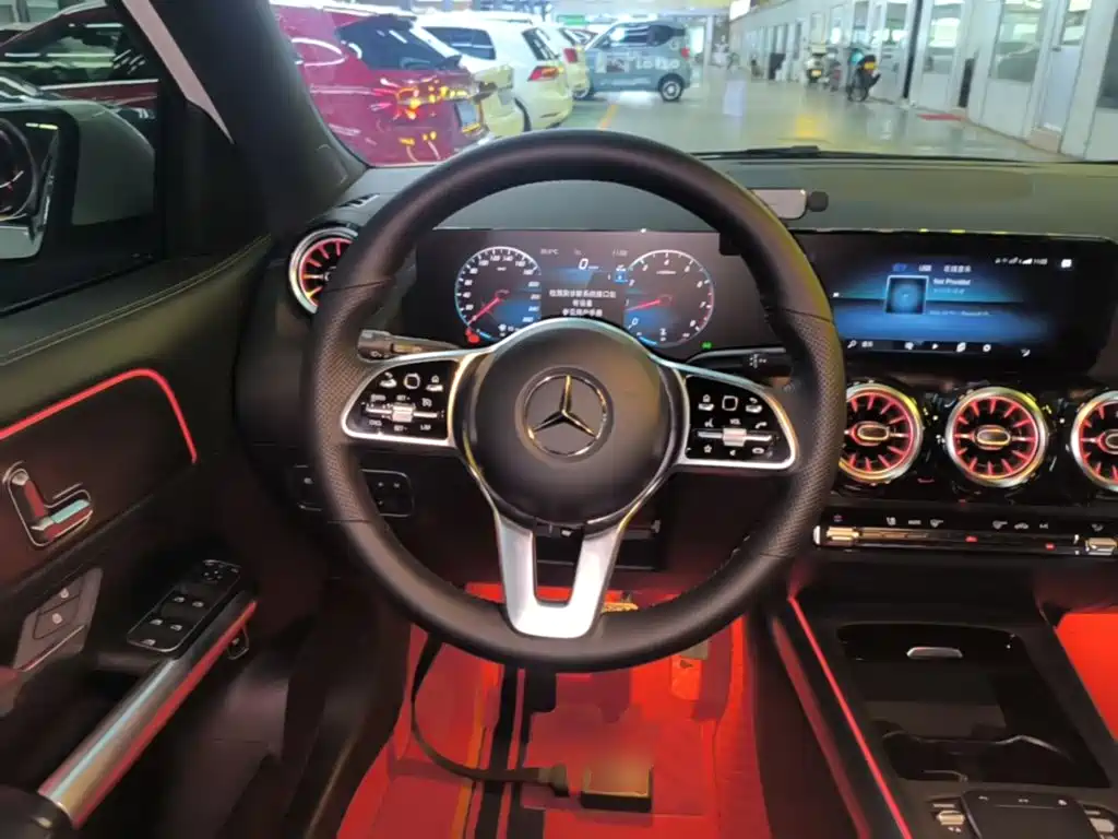 Mercedes-Benz GLA 2023 2023 GLA 220