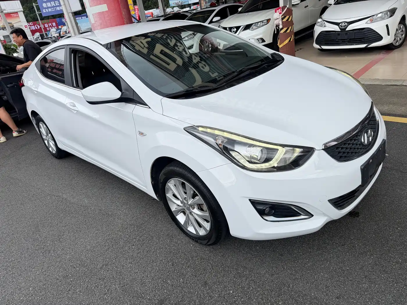 Hyundai Langdong 2016 1.6L Automatic Smart Edition фото 6