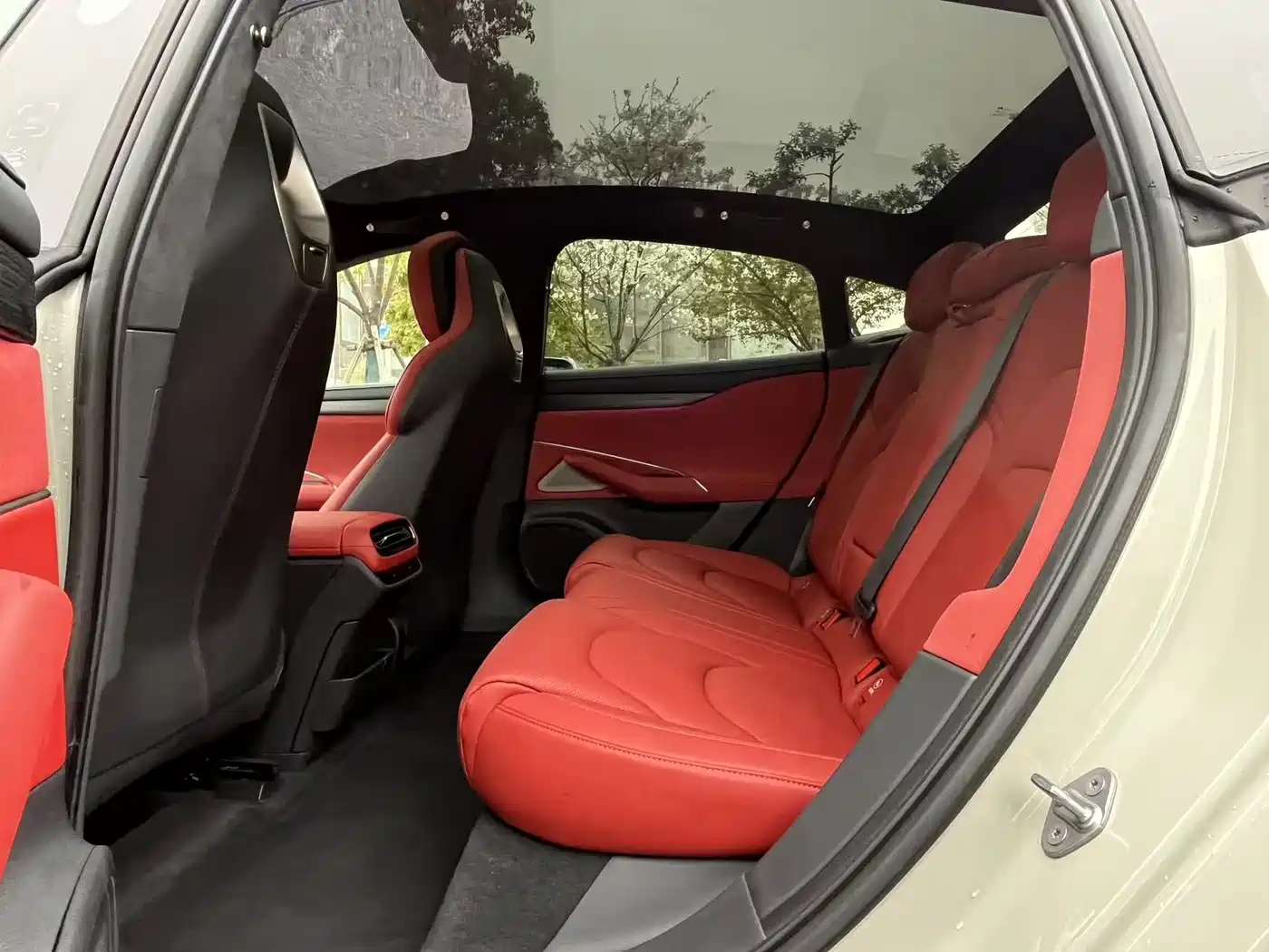 XIAOMI CAR XIAOMI SU7