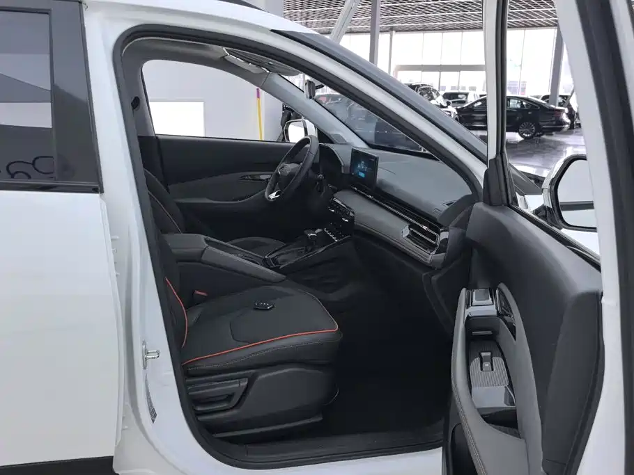 Baojun RS-3 2021 2020 1.5T CVT Smart Luxury