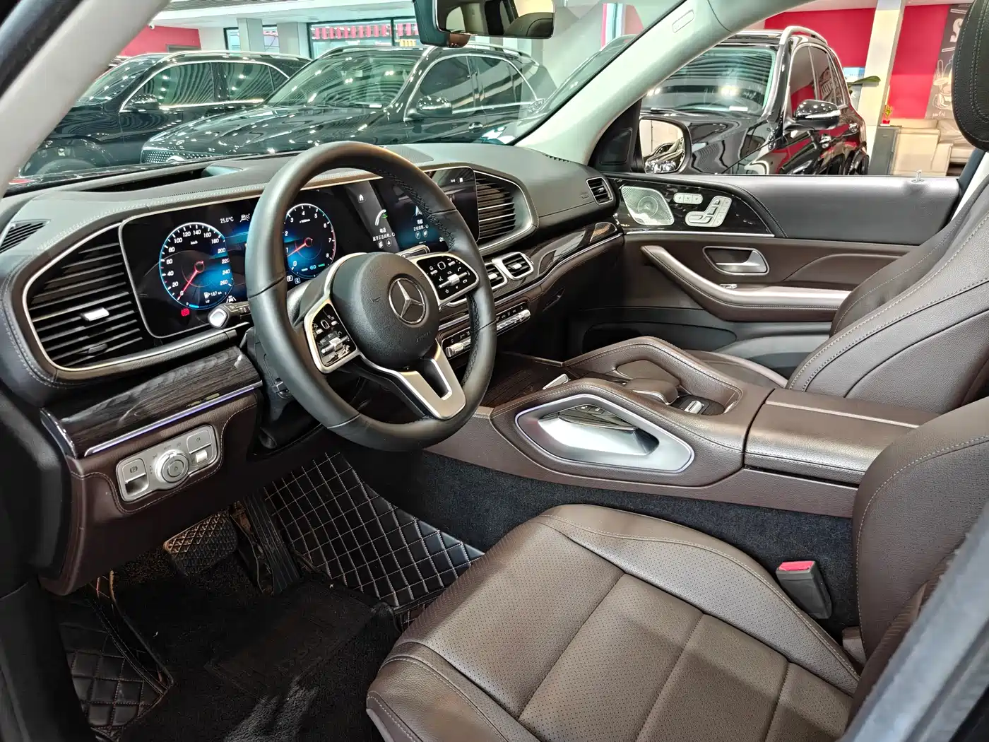 Mercedes-Benz GLS 2021 Facelift GLS 450 4MATIC Fashion фото 9