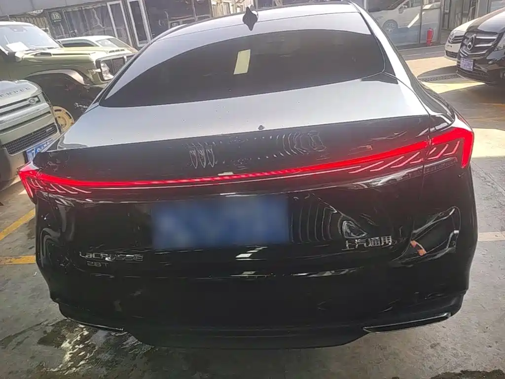Buick LaCrosse 2023 28T Premium Edition фото 6