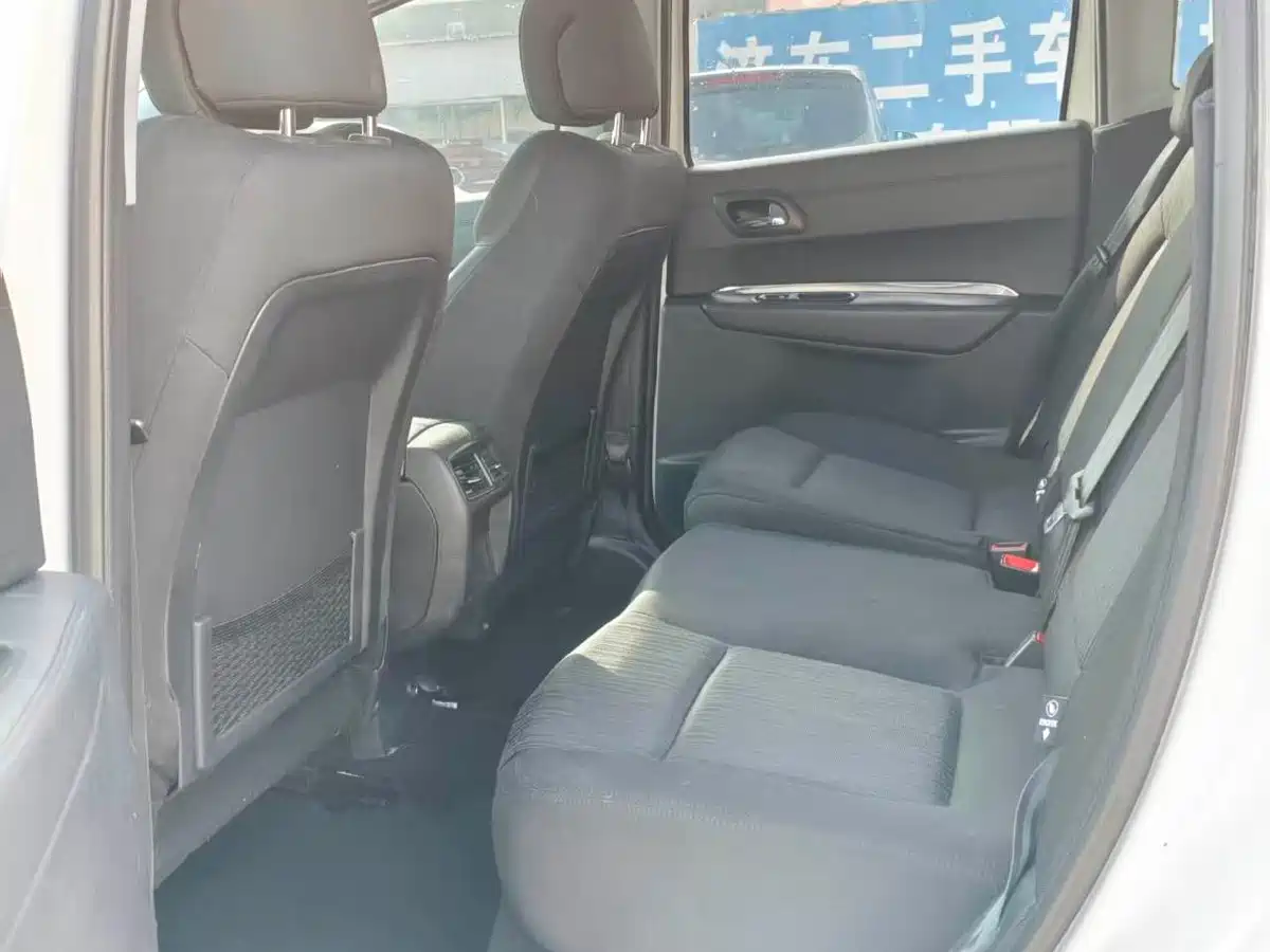 Peugeot 3008 2015 1.6THP Automatic Classic Edition фото 9