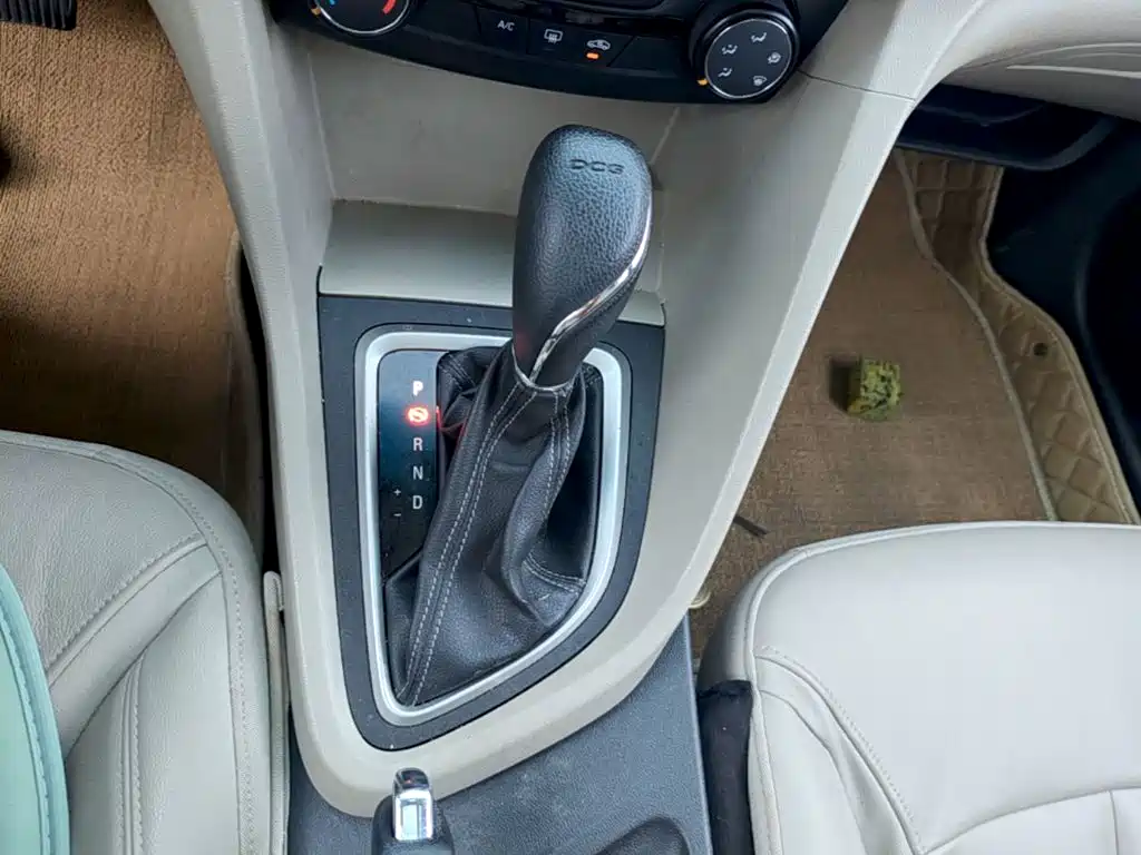 Фото 14 - Buick Excelle