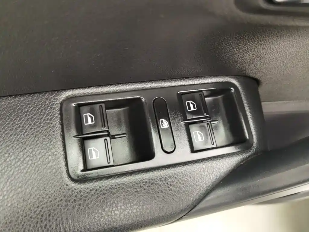 Volkswagen Polo 2014 2013 1.6L Automatic Comfort Edition