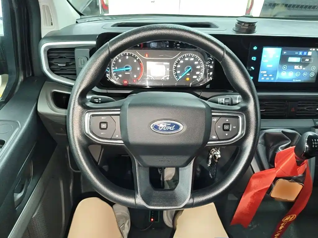 Ford Transit 2025 2023 Model 2.0T Diesel Manual Multi-Purpose Commercial Vehicle Short Wheelbase Low Roof 5/6-Seater