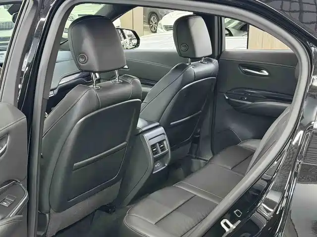 Cadillac XT4 2021 28T FWD Technology Edition — фото 3