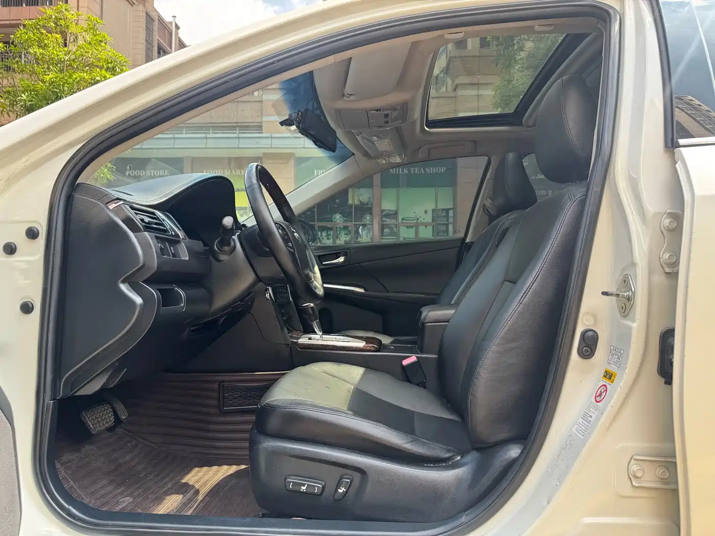 Toyota Camry 2015 2015 2.0G Leading Edition