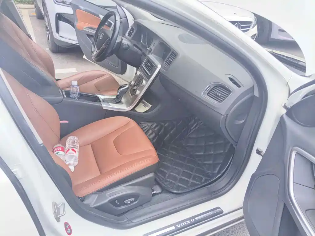 Volvo S60 2015 2014 Volvo S60L 2.0T Zhi Yuan Edition