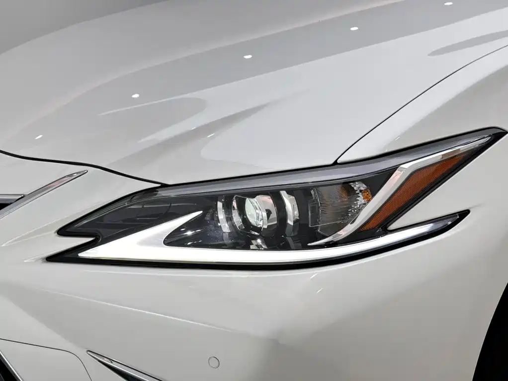 Lexus ES, миниатюра 17
