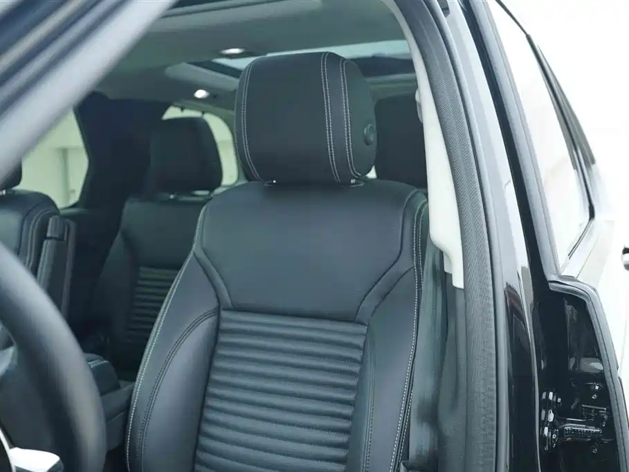 Land Rover Discovery 2024 Model 360PS S фото 13
