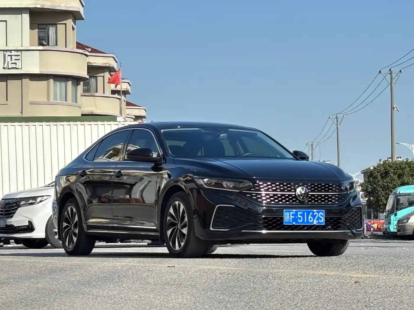 Volkswagen Passat 2023 Facelift 330TSI Starlight Elite Edition фото 3