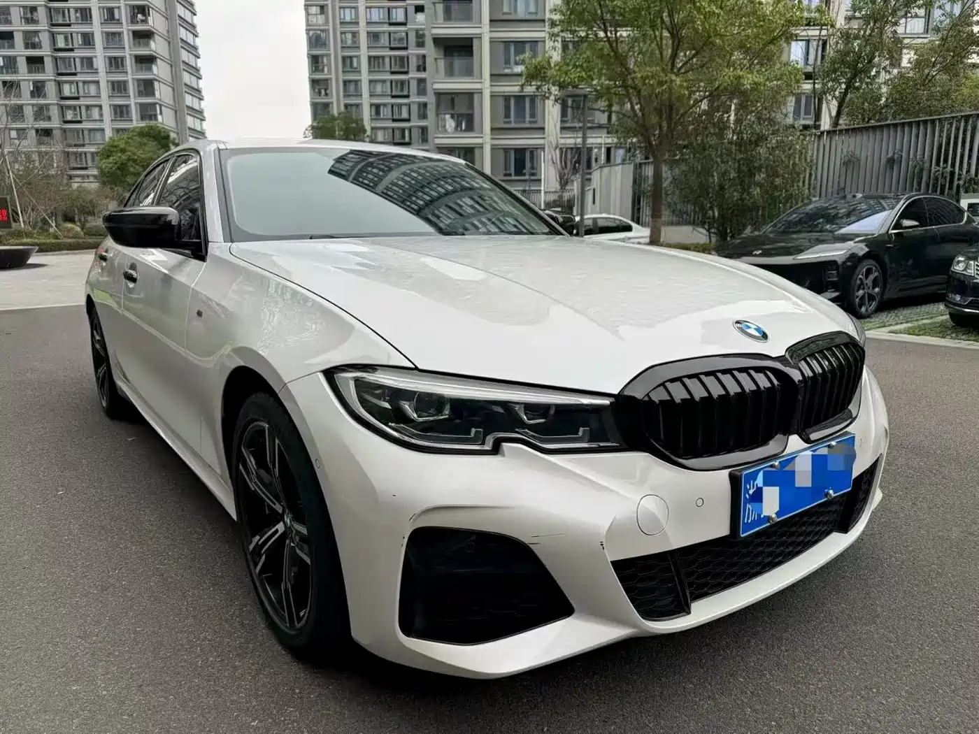 BMW 3 Series 2022 325Li M Sport Package фото 2