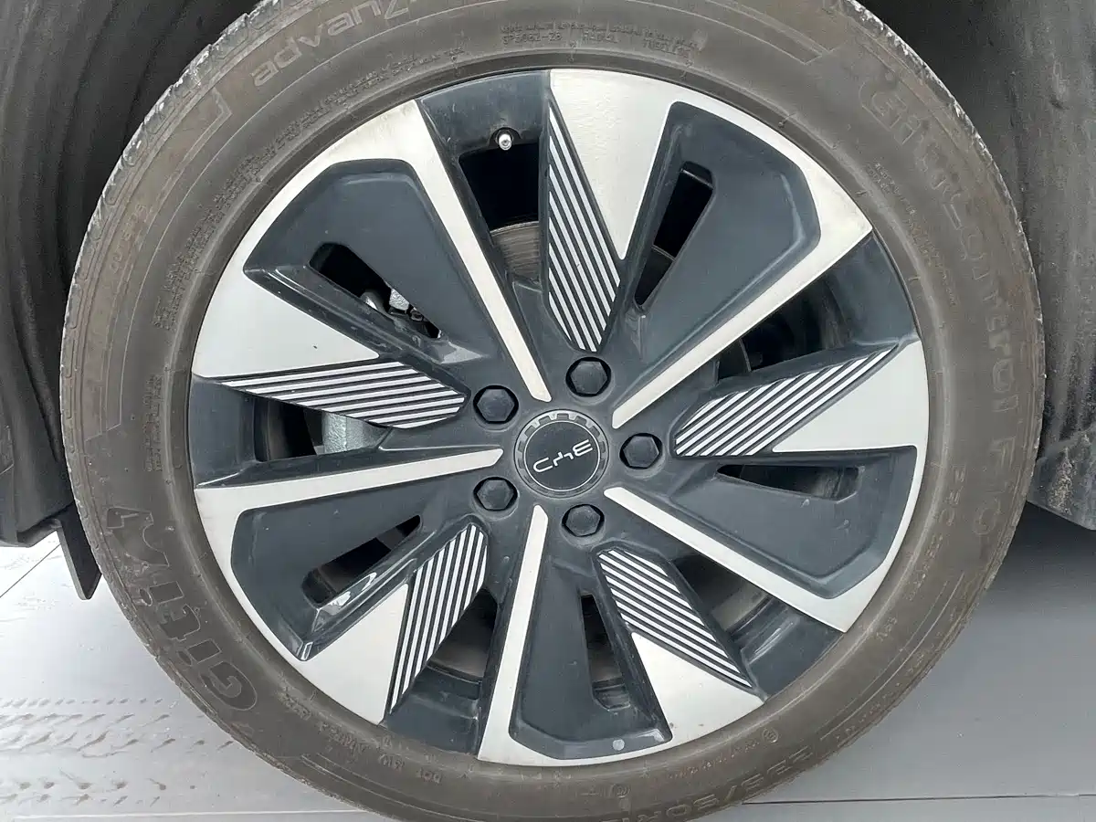 BYD Song PLUS PHEV 2025 DM-i 112KM Premium фото 4