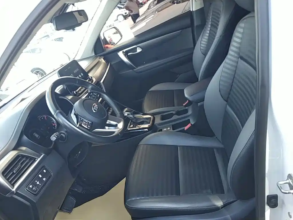 Фото 15 - Kia Sportage