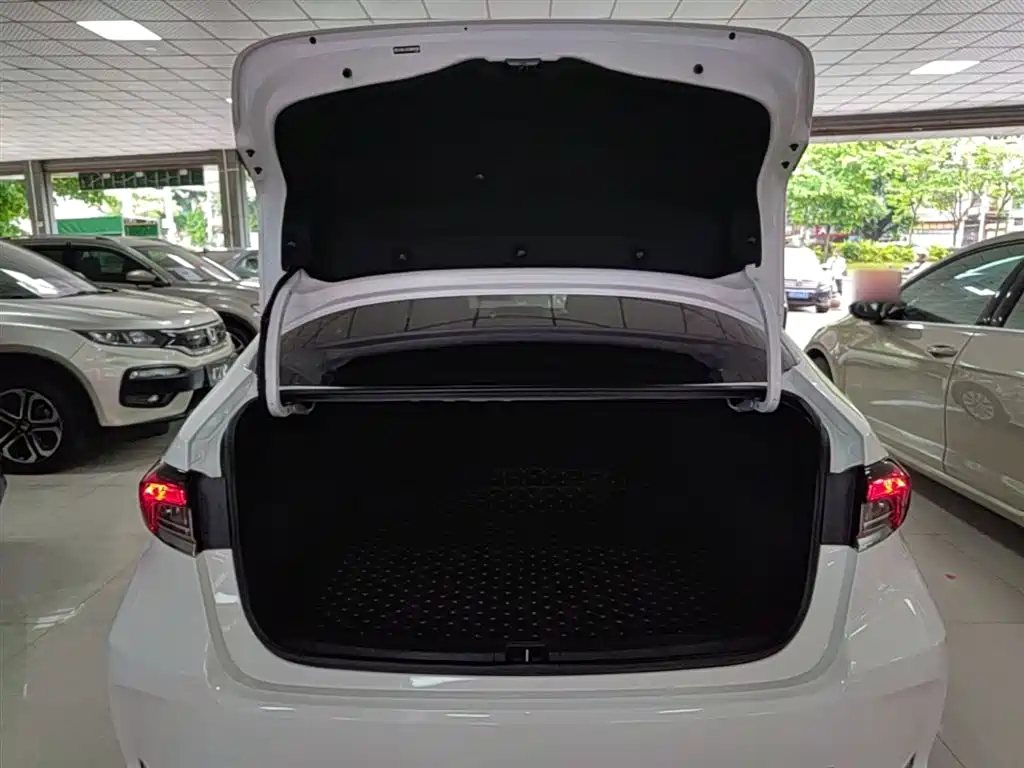Toyota Corolla 2022 TNGA 1.5L CVT Pioneer Edition фото 19