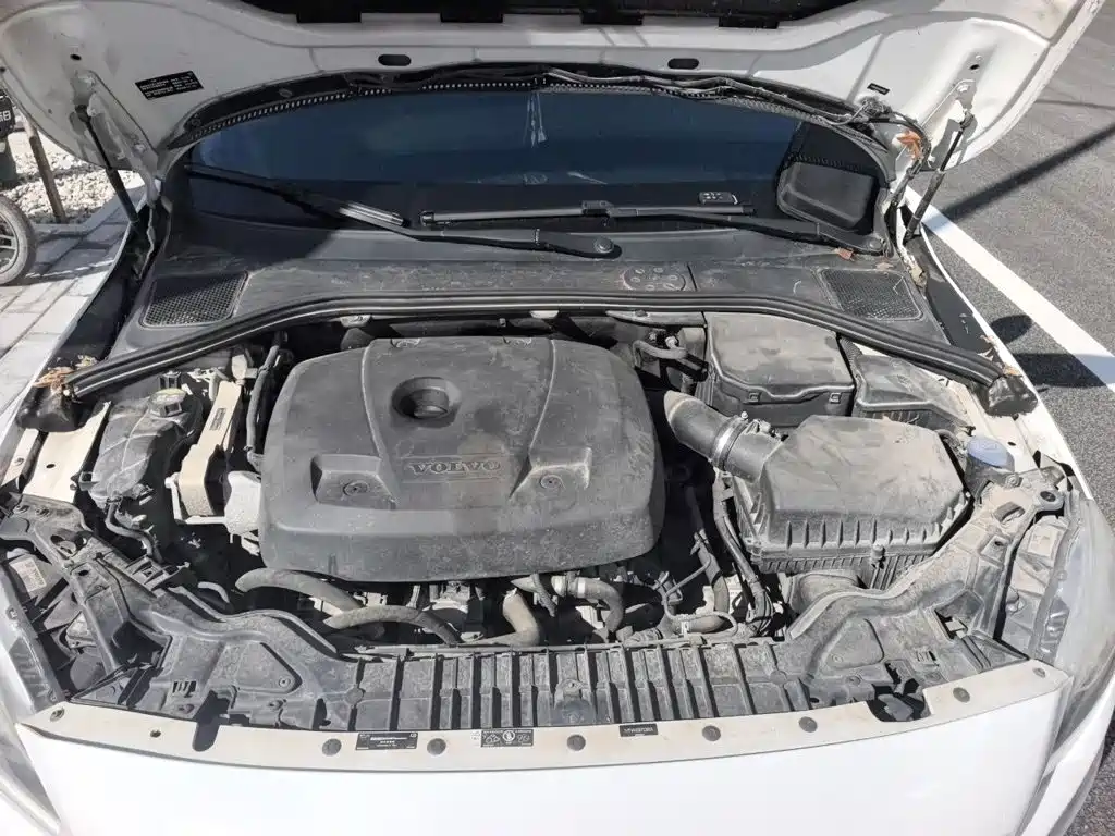 Фото 21 - Volvo V60