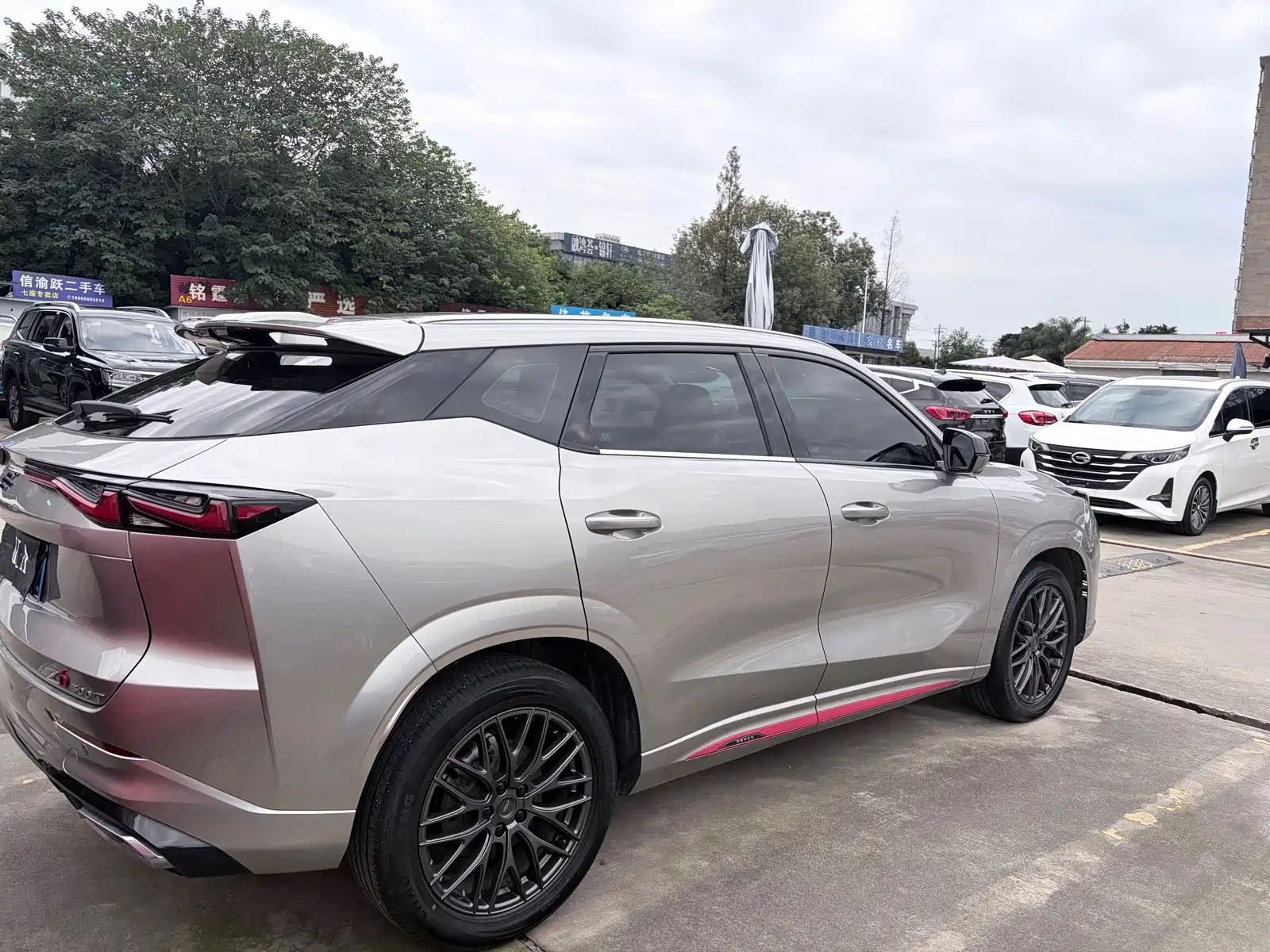 Фото 15 - Changan Oshan Z6