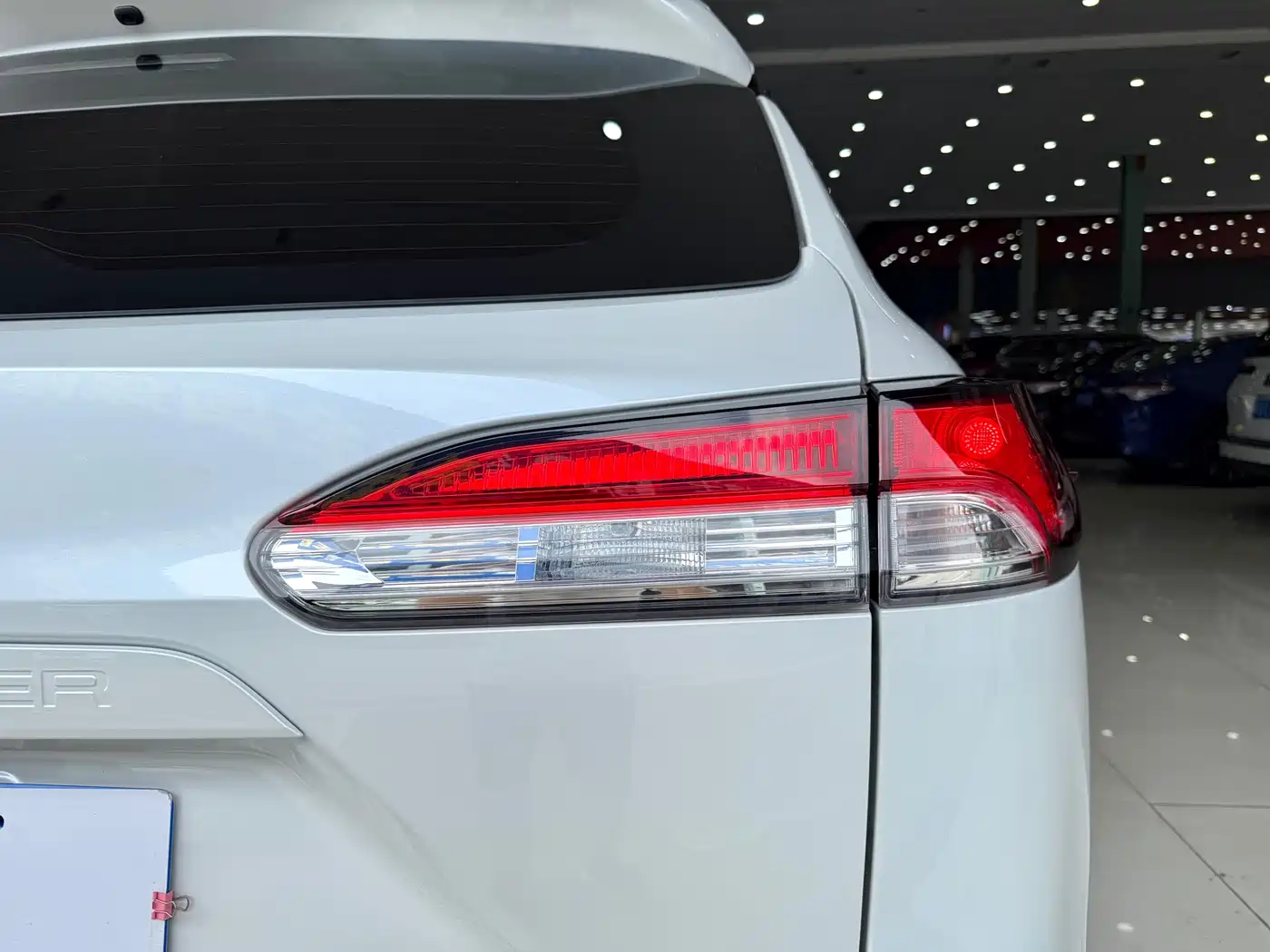 Toyota Frontlander 2024 2.0L CVT Elite Plus Edition фото 14