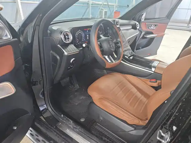 Mercedes-Benz GLC 2023 GLC 300 L 4MATIC Sport 5-Seater — фото 4