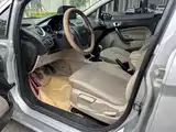 Photo 5 - Ford Fiesta