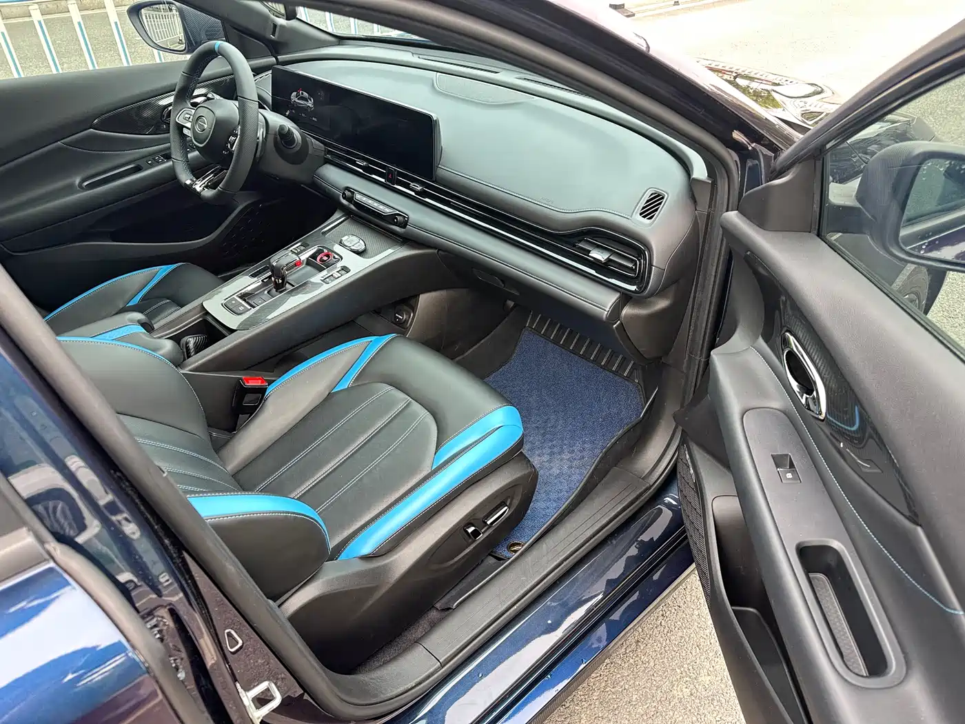 GAC Trumpchi Trumpchi Emkoo 2022 270T DCT J16 Galaxy Fighter Edition фото 15