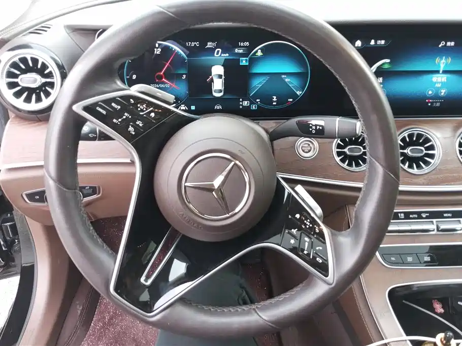 MERCEDES-BENZ E CLASS