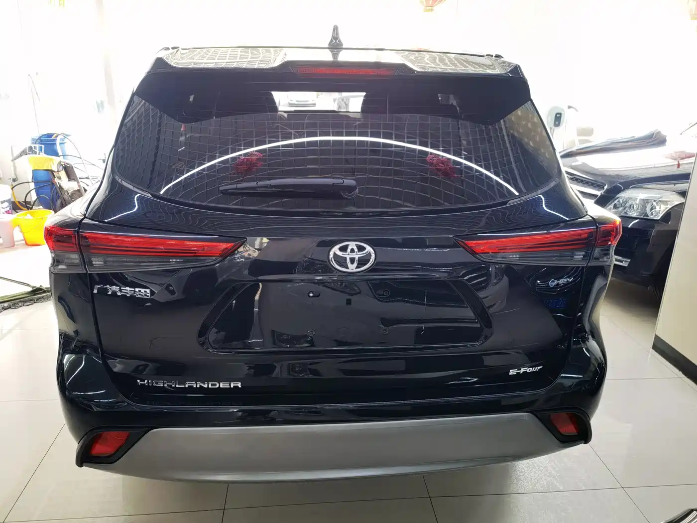 Toyota Highlander 2024 2.5L Smart Hybrid 4WD Elite 7-seater фото 5