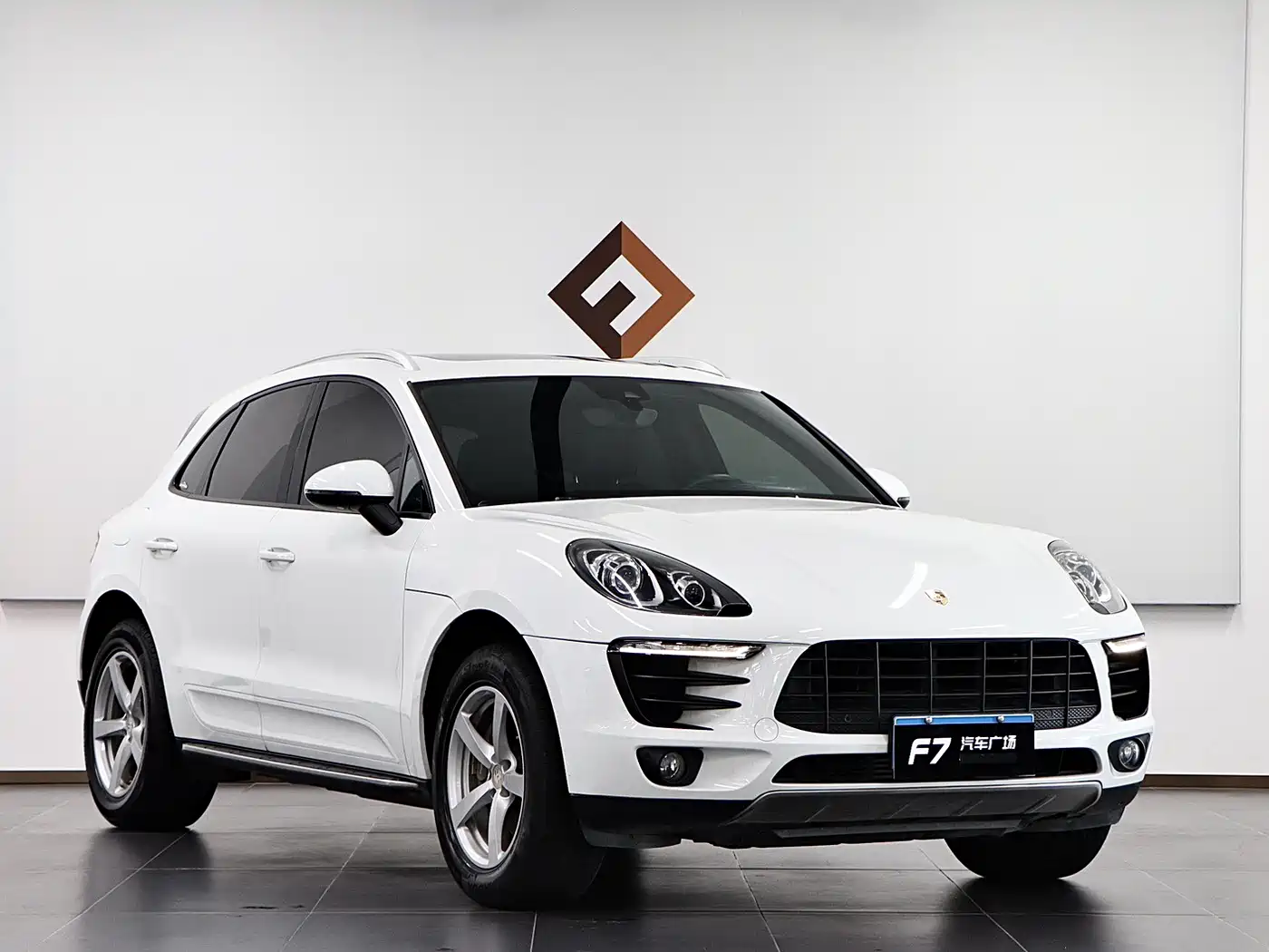 Porsche Macan 2017 Macan 2.0T фото 3