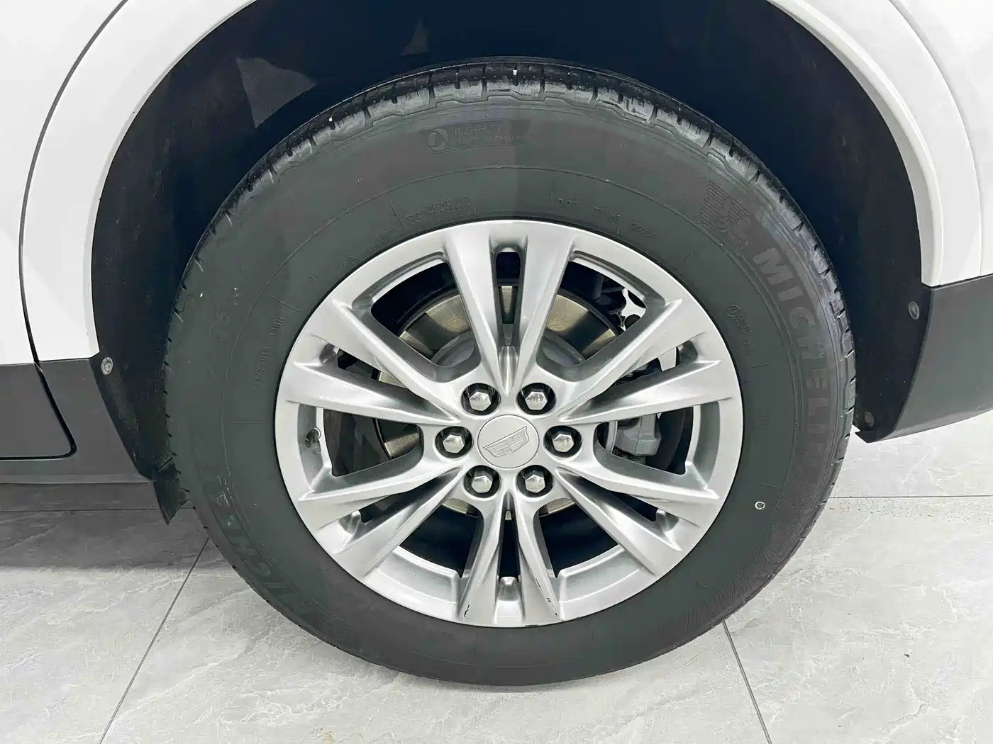 Cadillac XT5 2021 2.0T 2WD Luxury Edition фото 22