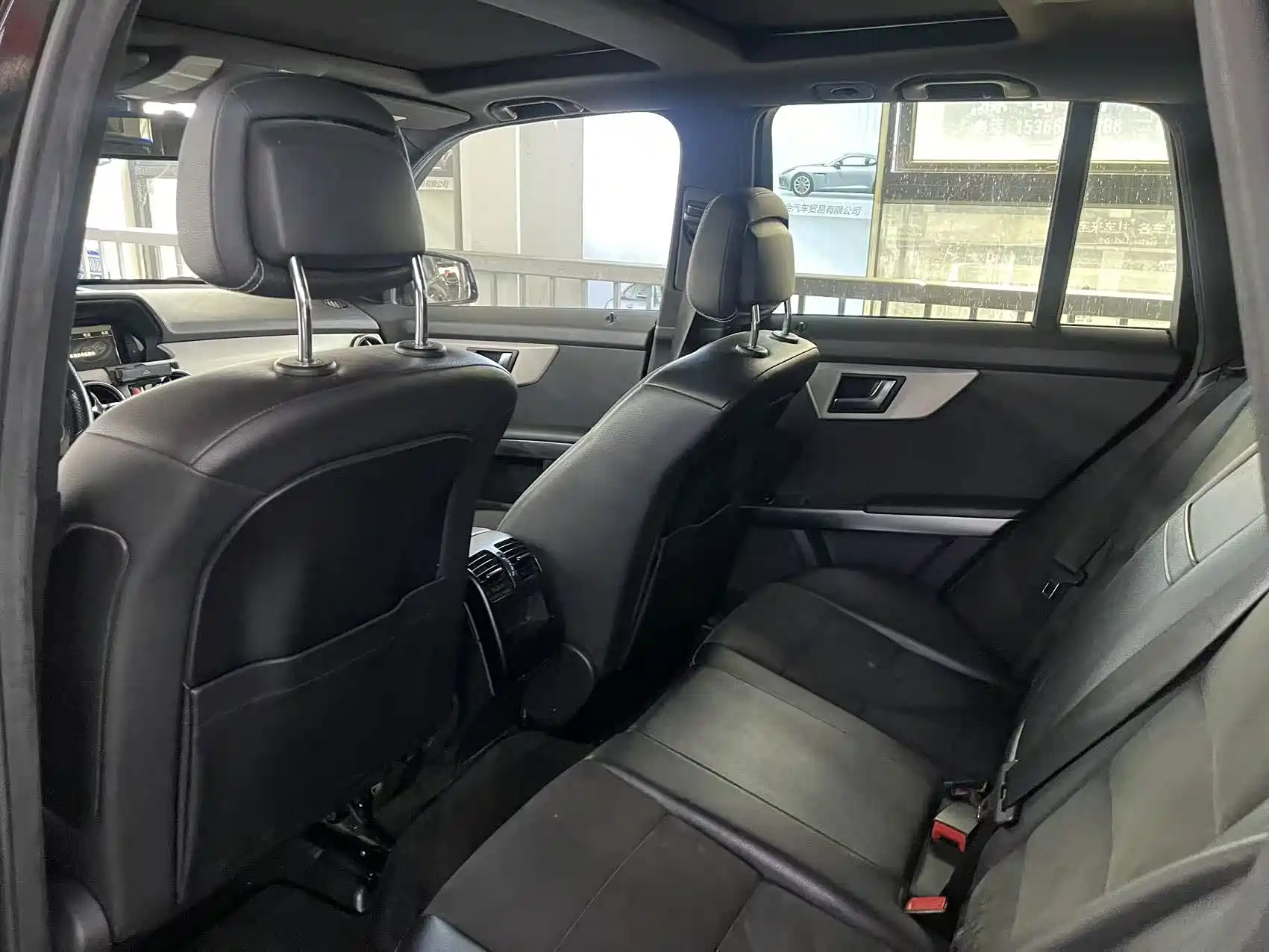 Photo 10 - Mercedes-Benz GLK-Class